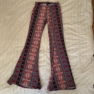 Patterned pink/black flare pants